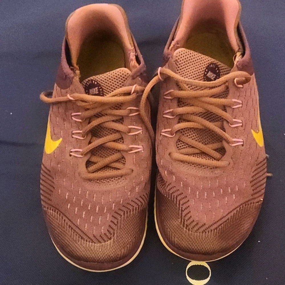 Nike 6y - Picture 5 of 13